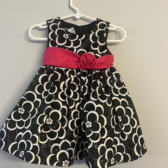 Pippa & Julie Other - Baby dress size 12 months